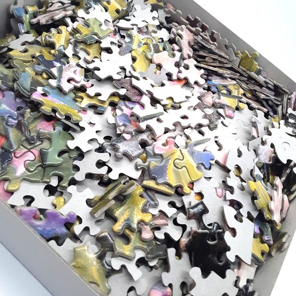 Studio Puzzle Bits and Pieces Puzzle 1000 - Picture 3 of 4